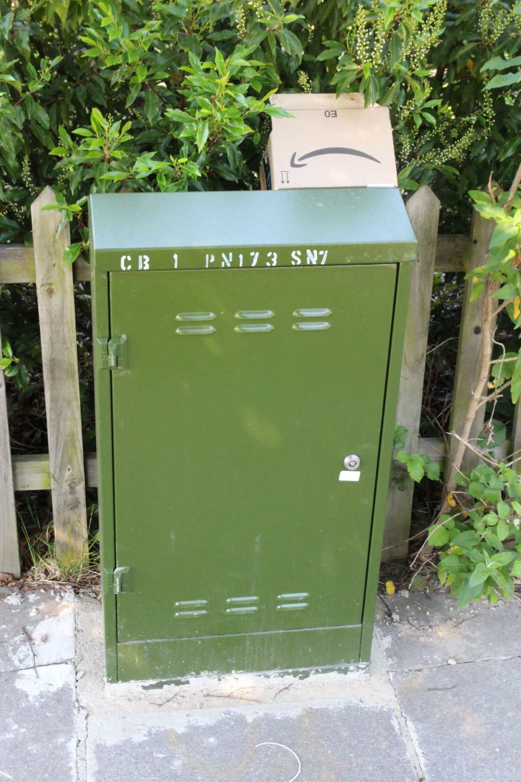 BT street cabinet with Amazon parcel