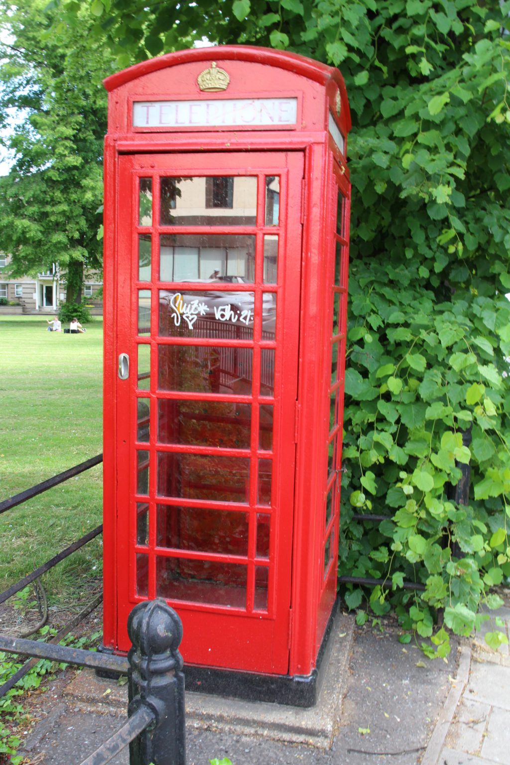 Empty red phone box, Mill Road