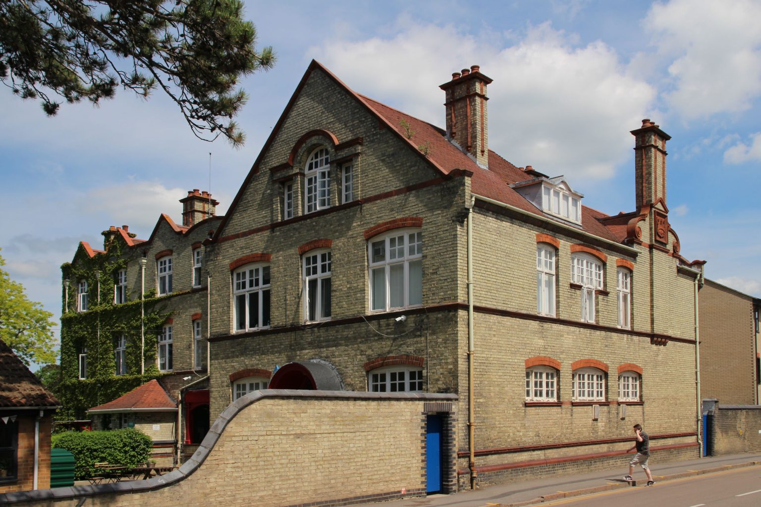 Brookfields Hospital
