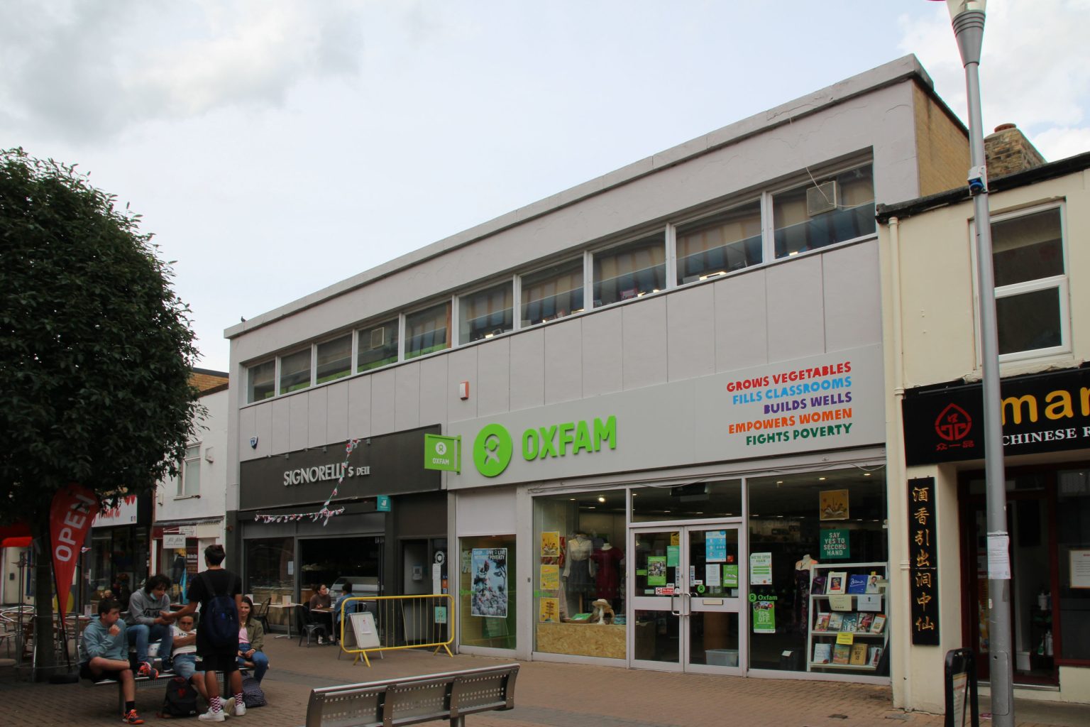 Oxfam and Signorelli's Deli, Burleigh Street