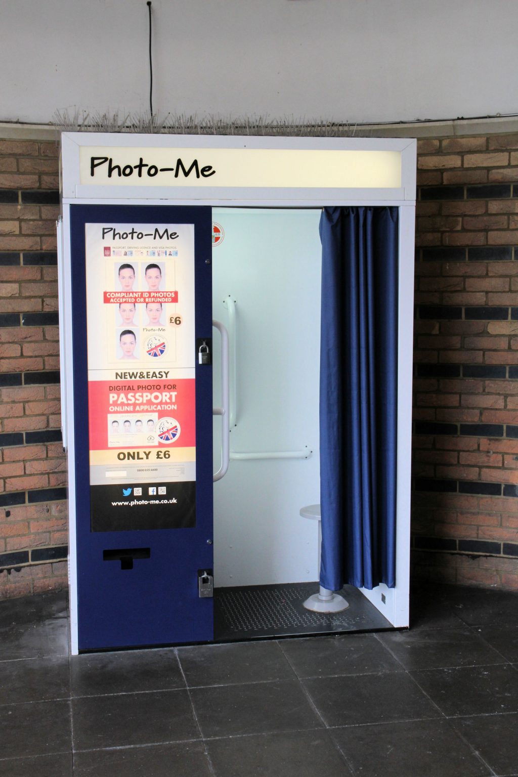 Grafton Centre passport photo booth