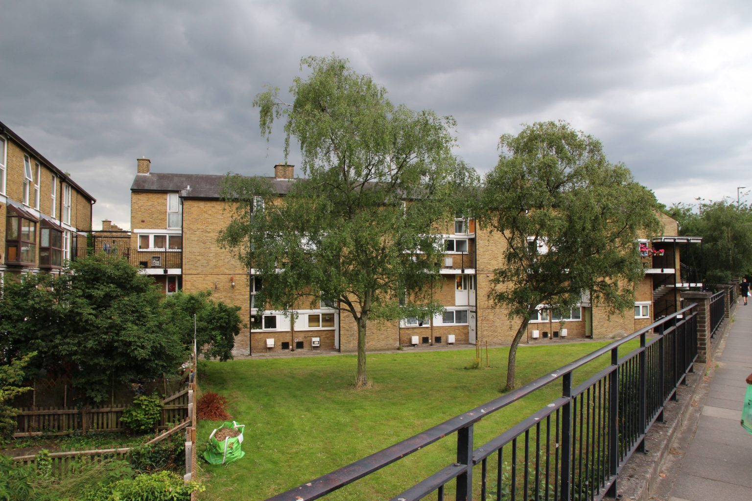 Maisonettes along East Road