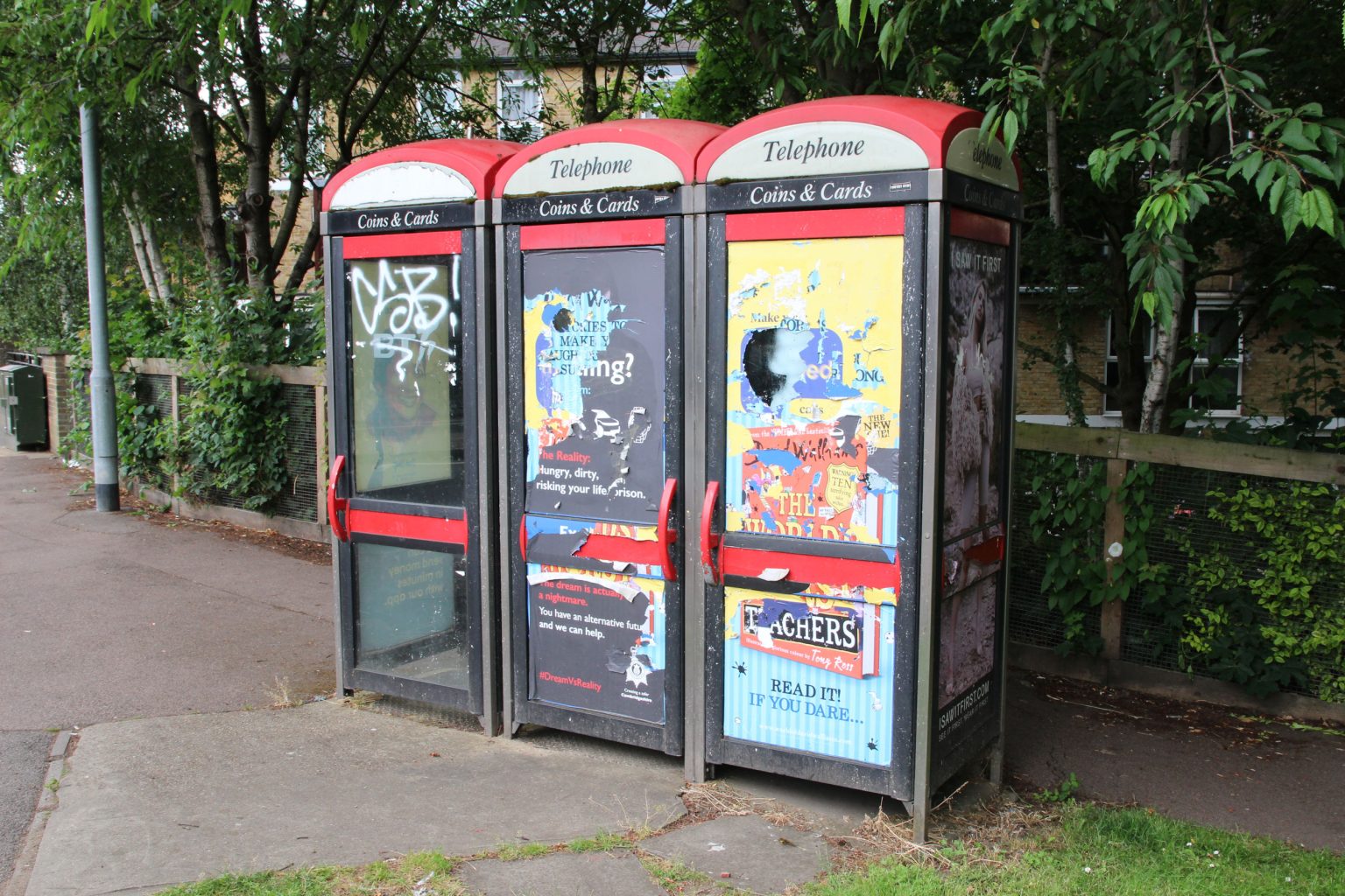 Triple phone kiosk, East Road