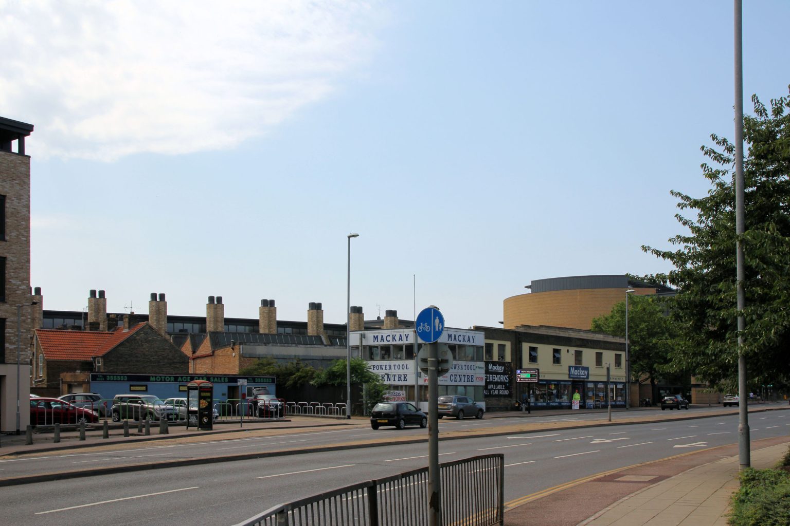 East side of East Road looking south