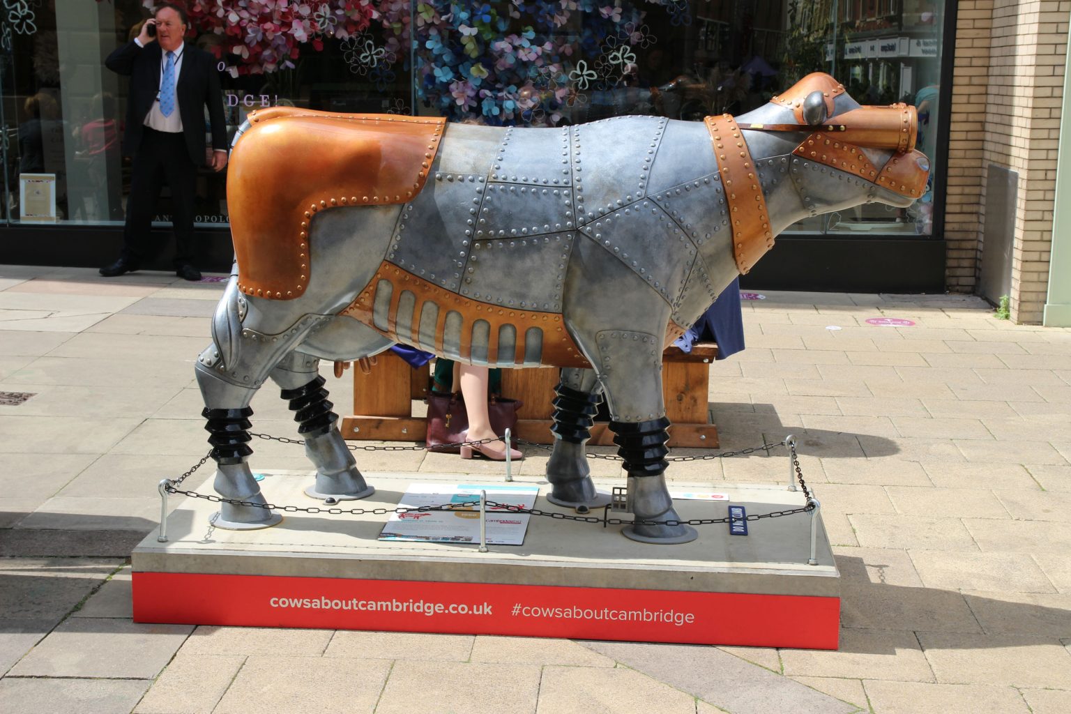 Cow 19 "MooMoo-o-Tron III"