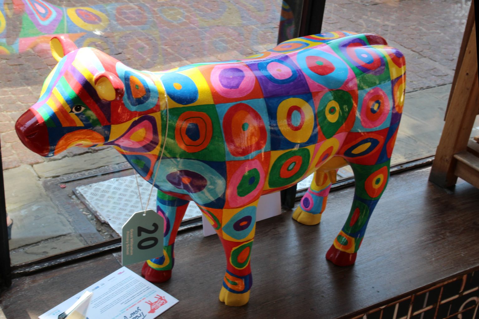 Mini-Moo 20 "Wassily Cow-dinsky"