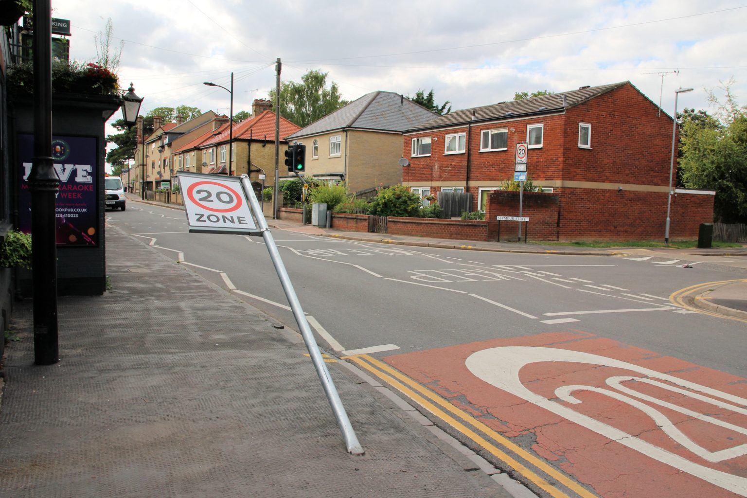 Brookfields 20 Zone sign