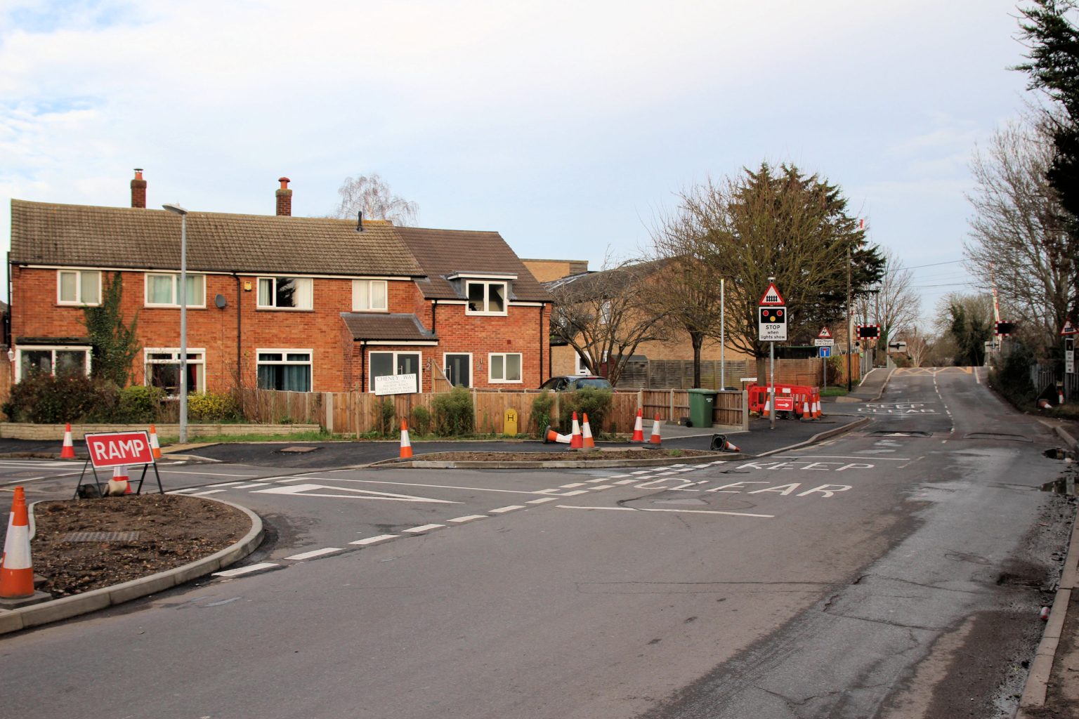 Fen Road approaching level crossing