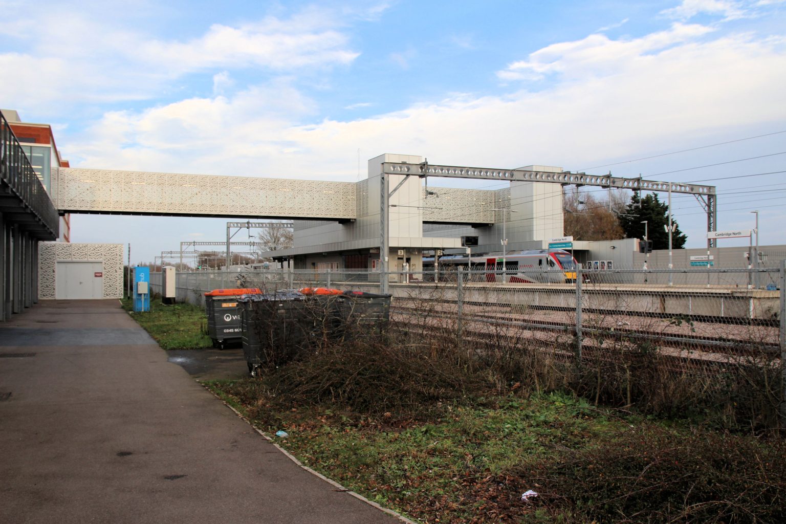 Cambridge North Station platforms