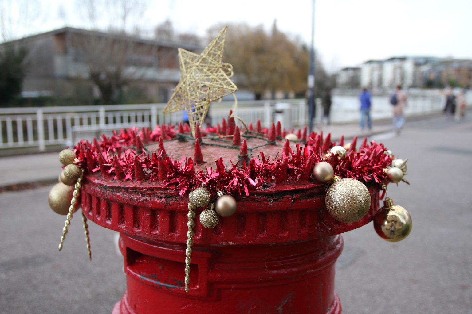Spiked postbox top with Christmas decorations